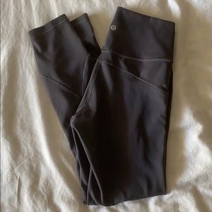 Lululemon legging in movement